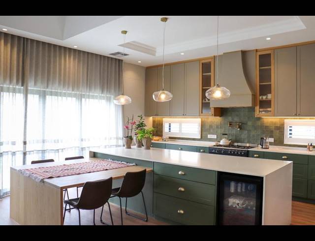 4 BEDROOM PROPERTY TO RENT IN KLEINE PARYS 2